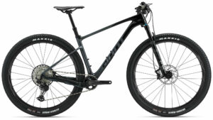 Giant XtC Advanced 1 black diamond/black/chrome 2022 29"; Diamant