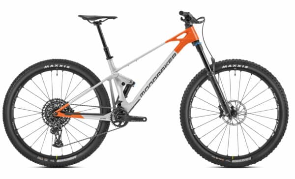 Mondraker RAZE CARBON R Racing Silver-Orange 2023 29"; Diamant